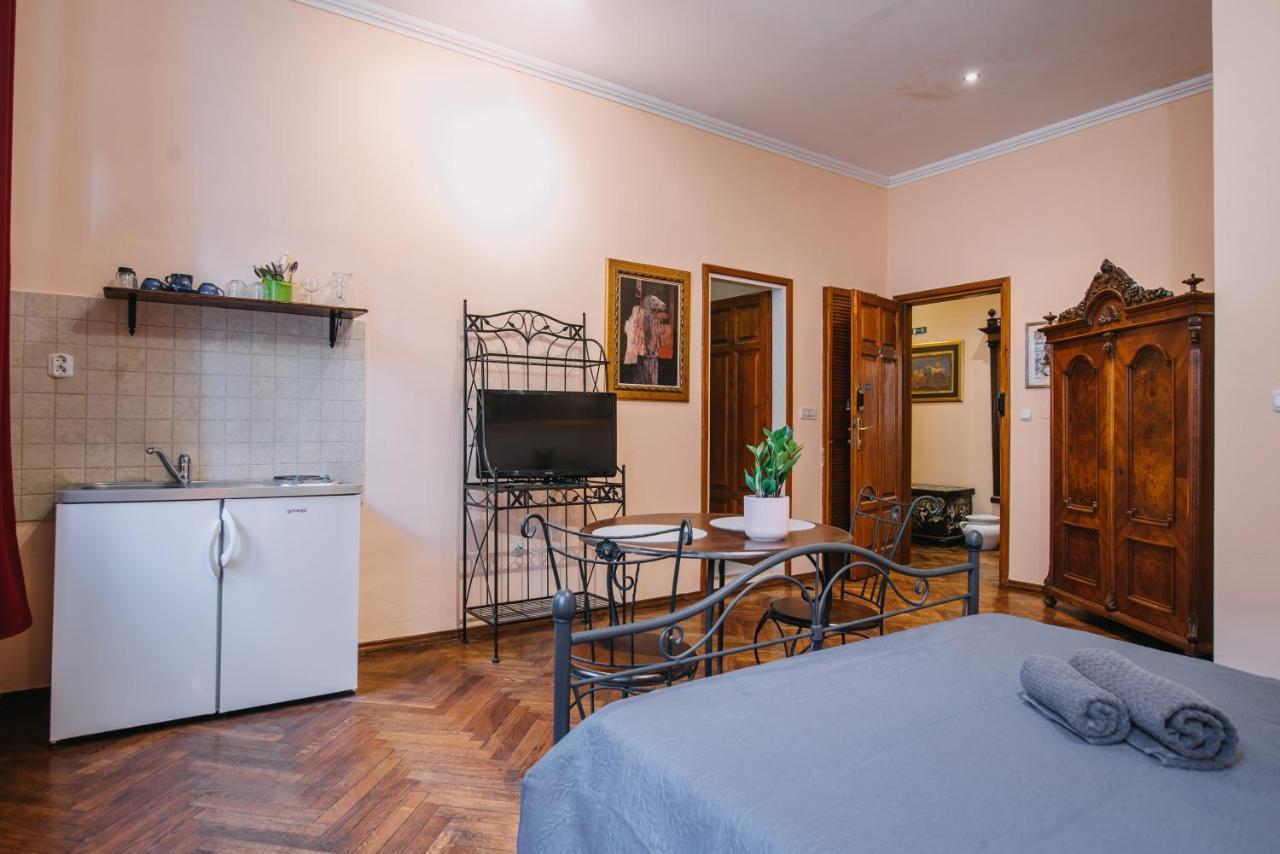 Amorette Apartments By Duhomes Ragusa Esterno foto